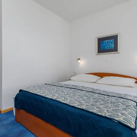 Apartment By The Sea Brela, Makarska - 24541 Brela
