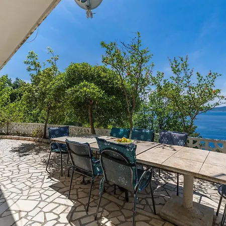 Apartment By The Sea Brela, Makarska - 24541